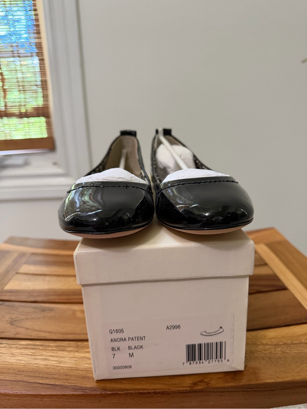 NIB Authentic Coach Anora Black Patent Leather Flats Size 7 - Picture 6 of 11